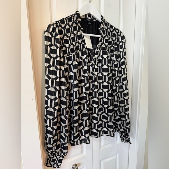 HAVER Black & White Smocked Blouse | Size Medium - Picture 3 of 4